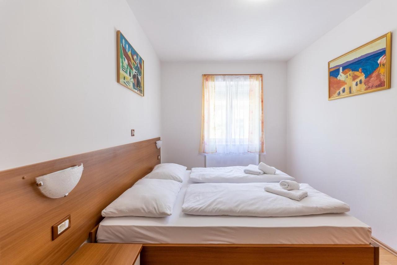 Apartments Liburnija Опатия Екстериор снимка
