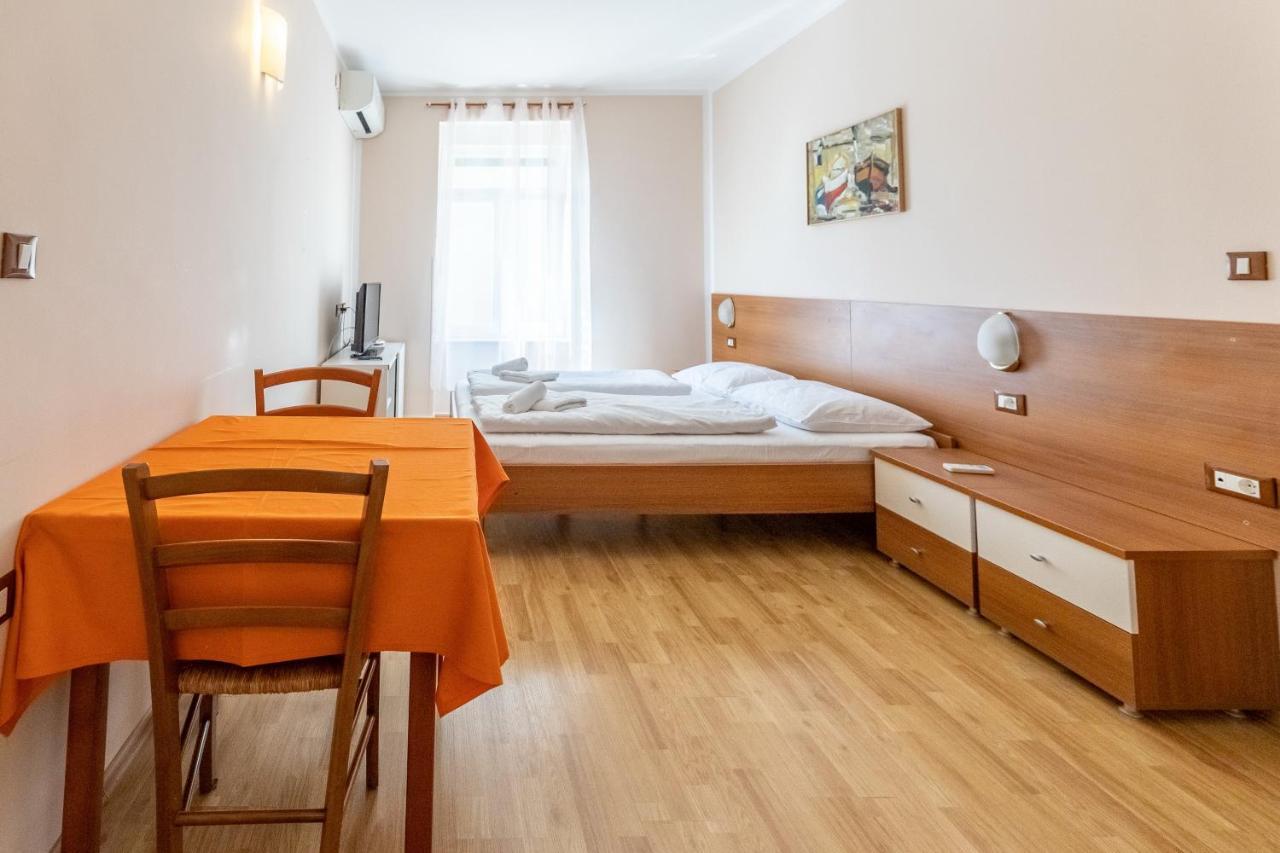 Apartments Liburnija Опатия Екстериор снимка