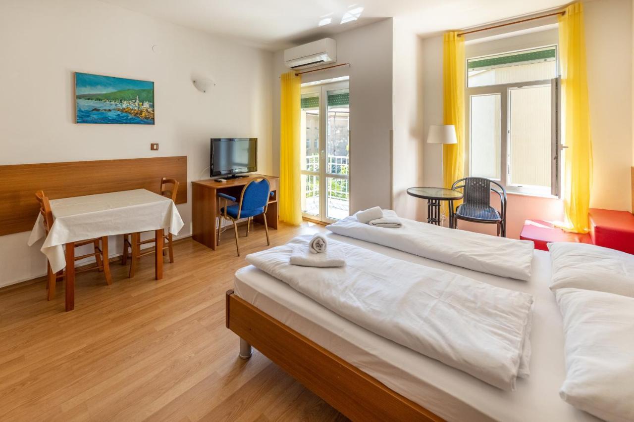 Apartments Liburnija Опатия Екстериор снимка