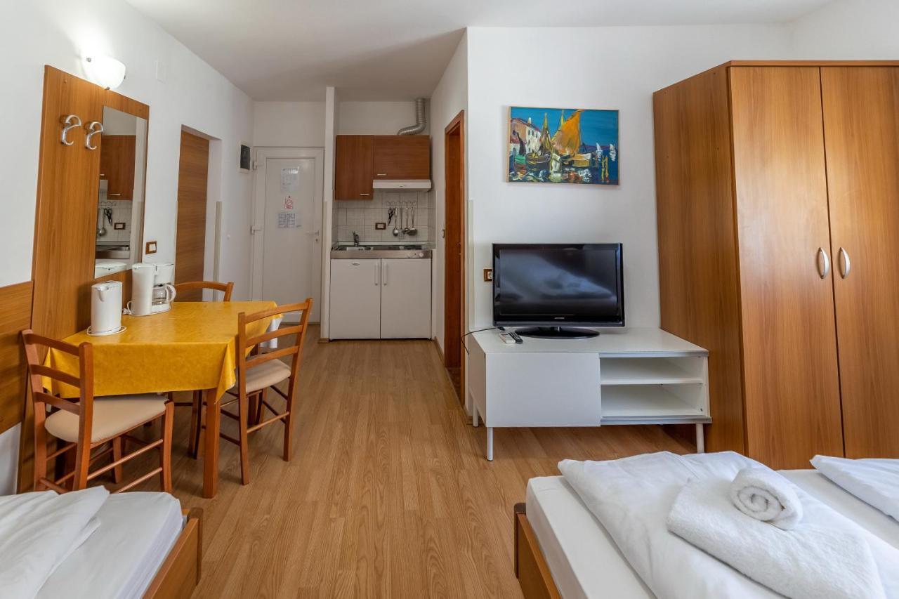 Apartments Liburnija Опатия Екстериор снимка
