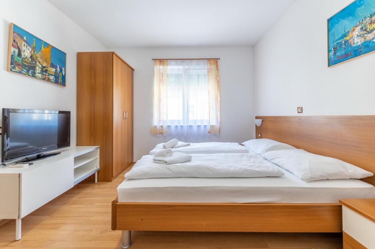 Apartments Liburnija Опатия Екстериор снимка