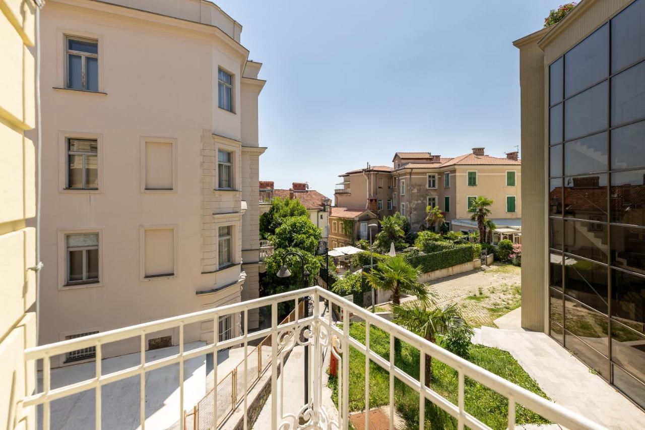 Apartments Liburnija Опатия Екстериор снимка