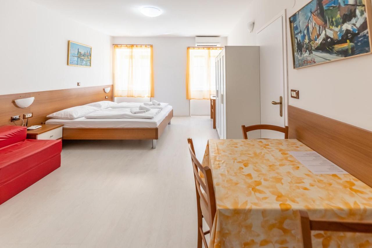 Apartments Liburnija Опатия Екстериор снимка