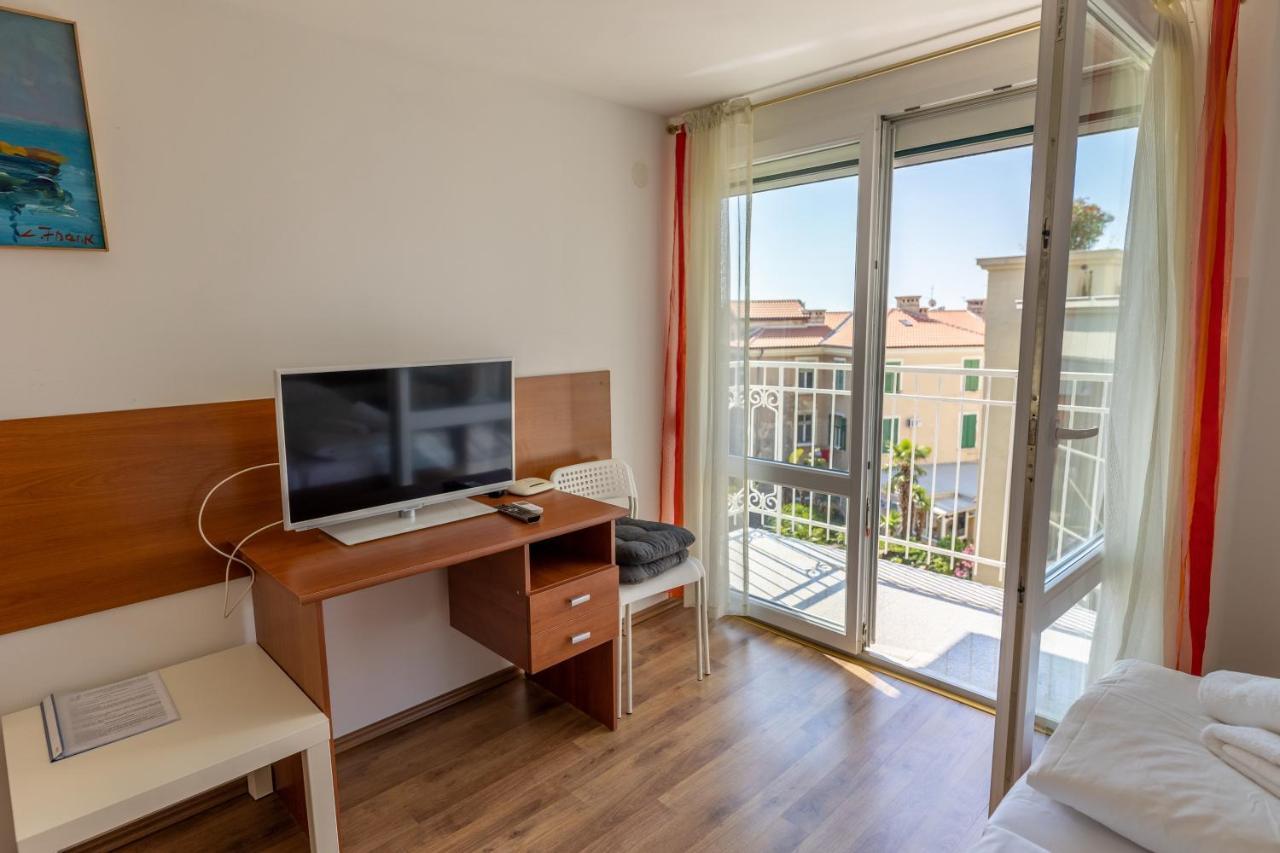 Apartments Liburnija Опатия Екстериор снимка