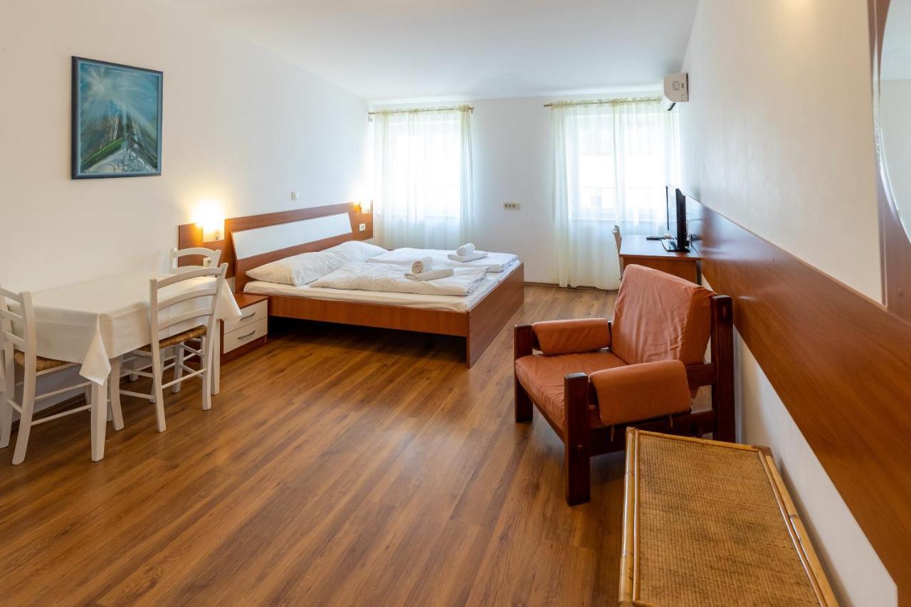 Apartments Liburnija Опатия Екстериор снимка