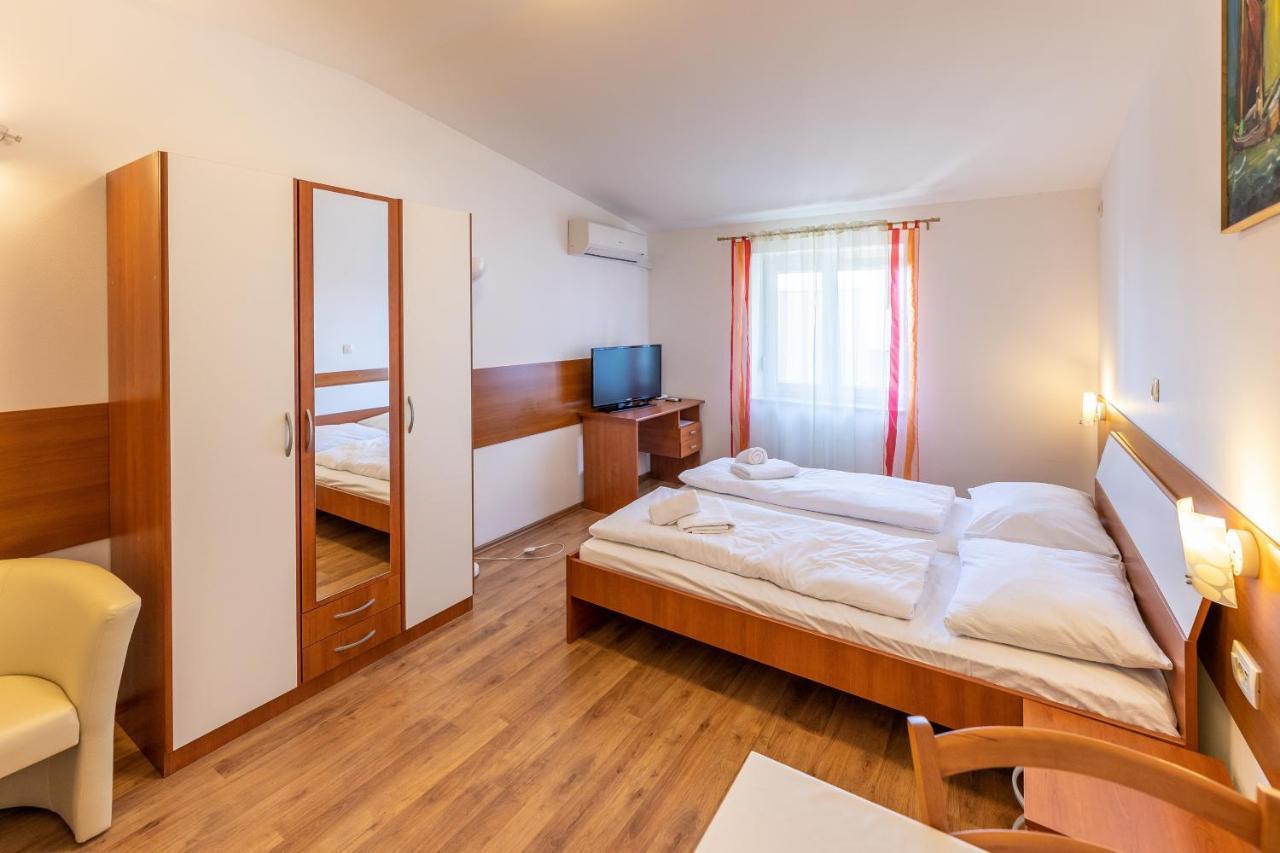 Apartments Liburnija Опатия Екстериор снимка